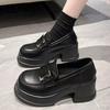 Sapatos de Couro Pequenos com Fivela H para Mulheres 2025 Primavera Novos Salto Grosso Preto Aumentando a Altura Mocassins Britânicos de Sola Grossa Sapatos JK de Couro Macio