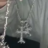 Ins Lujo Accesible Diseño de Nicho Collar con Colgante de Doble Cruz Hombres y Mujeres Accesorios de Alta Gama Cadena para Clavícula Sexy Hip-Hop