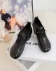 YsshadiR2026 nuevo modelo de otoño tacón grueso suela blanda piel de vaca de capa superior zapatos sin cordones de corte profundo zapatos planos retro hechos a mano de mamá