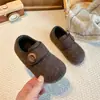 Zapatos Casuales de Algodón con Velcro para Mujer 2026 Otoño/Invierno Retro Francés Hebilla Simple de Caña Baja Zapatos Peludos Engrosados con Terciopelo