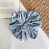 Scrunchie de Veludo Estilo Hepburn com Toque de Luxo, Elástico de Cabelo com Pérolas, Corda para Cabelo para Outono e Inverno, Acessório para Coque de Cabelo para Mulheres