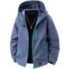 Chaqueta cortavientos para hombre para otoño y primavera 2026, nueva chaqueta de alta gama con capucha, cortavientos e impermeable, abrigo popular para hombre este año
