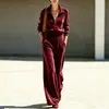 Conjunto de Moletom Retro Simples com Meio Zíper Cor Sólida e Calça de Pernas Largas Feminino Outono/Inverno 2026 Novo Cruzamento Europeu e Americano