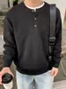 Tejido Retro Americano con Cuello Henley y Botones para Hombre y Mujer, Primavera y Otoño, Sensación de Alta Gama, Holgado Casual Versátil, Moderno