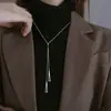 Collar Doble Triángulo Estilo Coreano y Japonés, Cadena para Suéter de Otoño e Invierno de Nicho de Lujo Ligero, Cadena para el Cuello de Diseño de Moda Versátil