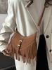 Bolsa Estilo Boêmio Retrô com Franjas para Mulheres 2026 Nova Bolsa de Ombro Fosca Bolsa Transversal para o Dia a Dia Bolsa Feminina de Nicho