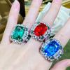 Anillo de diamante esmeralda de alta gama para transmisión en vivo de celebridades de Internet, anillo de tesoro de color diamante Finda, azul real de diamante completo, industria pesada, lujo