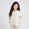 Forro de jaqueta de plumas leve para crianças, 90% plumas de pato branco, novo estilo outono/inverno, unissex, gola redonda, comprimento curto, perfeito para usar por baixo de uniformes escolares