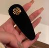 Clip BB de Camelia de Terciopelo Negro Estilo Retro Francés Estilo Fragante Horquilla Clip Lateral Sensación Premium 2023 Nuevo