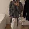 Suéter de manga larga para mujer, estilo coreano, otoño e invierno 2024, color sólido, rojo navideño, con cuello en V y bufanda, top