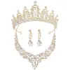 Juego de tres piezas de joyería nupcial más vendido transfronterizo: conjunto de corona de aleación con incrustaciones de diamantes, collar y pendientes de lágrima, accesorios para vestido