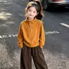 Conjunto de moletom outono para meninas 2026 novo estilo super fofo para meninas, calça pantalona moderna e fashion para meninas mais velhas