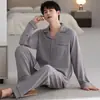 Pijama Masculino de Algodão Puro com Gola Lapela e Manga Longa para Primavera e Outono 2026 Novo Cardigã Tamanho Grande para Homem Gordo Conjunto para Casa