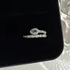 Anillo Abierto Geométrico Exquisito de Circonita Super Hada Elegante Europeo y Americano para Mujer Nicho de Alta Gama Apilable Colorido Tesoro Versátil