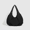 Bolsa de Ombro Estilo Coreano Tecido de Nylon Design de Nicho Abaixo do Braço Ombro 2026 Fashionável Grande Capacidade Versátil Bolsa de Ombro Tote Tendência