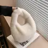 Bolsa de Pelúcia de Grande Capacidade Casual Diária de Inverno Transfronteiriça Moda Outono e Inverno Feminina Versátil Portátil Bolsa de Pelúcia