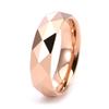Amazon Supply Anillo de acero de tungsteno Joyería de diamante Superficie de corte Anillo de tungsteno dorado personalizado para hombre Anillo de nicho en stock