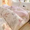Juego de Ropa de Cama de Algodón Clase A Grado Madre-Bebé Juego de Tres Piezas Funda de Edredón Completamente de Algodón Sábana Bajera Sábana Plana Funda de Edredón Dormitorio Estudiantil