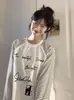 Top Casual Feminino Vintage Listrado Versátil de Manga Longa com Gola Redonda Color-Blocking com Estampa de Letras de Marca Tendência Soltinho