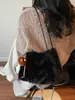 Bolsa de Pelúcia de Grande Capacidade Feminina 2026 Outono Nova Elegante de Alto Valor Bolsa Tote Bolsa de Mão Bolsa de Ombro Peluda