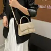 Bolso de Mano Pequeño Estilo Francés Chanel al por Mayor para Mujer, Nuevo Bolso de Hombro con Cierre Moda Invierno 2025, Bolso Cruzado de Moda