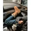 Botas de Nieve para Mujer Invierno 2026 Estilo Nuevo con Suela Gruesa y Tacón Oculto, Zapatos de Nieve de Algodón Engrosados del Noreste, Botas de Piel de Caña Media