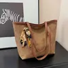 Bolso de hombro de moda para mujer de gran capacidad, venta al por mayor transfronteriza, nicho, nuevo, elegante, versátil, bolso tote para el día a día