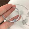 Lujo Ligero Nicho 2023 Nuevo Diseño de Alta Gama Estilo Francés Collar Estilo Coreano Diamante Brillante Estrella de Cinco Puntas Cadena Hueso de Serpiente para Mujeres