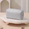 Bolsa de maquillaje cuadrada minimalista de color sólido, organizador de viaje de gran capacidad, bolsa de almacenamiento de alta gama, organizador ligero y lujoso para lápices labiales y cosméticos