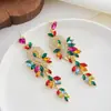Brincos Geométricos de Folha com Diamantes Coloridos em Liga Metálica com Design de Moda Transfronteiriço para Mulheres Brincos Estilo Europeu e Americano Venda por Atacado