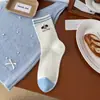 Calcetines Lindos de Perro de Dibujos Animados Estilo Bosque, Cómodos y Transpirables de Algodón de Tubo Medio para Mujer con Letras Bordadas, Calcetines Holgados para Estudiantes Sin Costuras