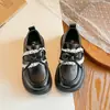 Nova coleção Primavera e Outono: sapatos de couro macio e com sola macia, da moda e versáteis, para meninas, à prova d'água e antiderrapantes, adequados para caminhar e uso casual
