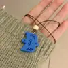 "Colección de Pájaros Voladores" Collar con Colgante de Pájaro Azul Retro Exquisito Nicho Otoño e Invierno Cadena de Lana Hecha a Mano Regalo para Mujer