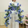Enredaderas de Rosas Artificiales, Flores Falsas, Enredaderas de Plástico para Envolver Alrededor de Tubos de Aire Acondicionado, Cubrir Fachadas de Tiendas y Flores Decorativas para Paisajismo