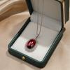 Nova Joalheria Europeia e Americana Simulação Europeia Pombo Corindo Vermelho Cristal Pontiagudo Face Lisa Colar Vintage Pingente Transfronteiriço