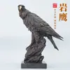Águia de cobre, águia majestosa abrindo suas asas, grande demonstração de ambição, ornamento de águia em latão simulado, escultura de águia em bronze, decoração de mesa, item de artesanato