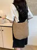 Bolso Tejido de Paja Casual de Comercio Exterior para Mujer Nuevo Modelo 2026 Alta Calidad Nicho Gran Capacidad Cruzado Bolso Cubo Tejido