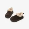Botas de Neve para Meninas Sapatos de Algodão Grandes para Crianças 2025 Novo Inverno Quente Pelúcia Espessada Botas de Algodão Sapatos da Moda para Meninos