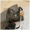 Bolsa de mão com padrão de losangos para mulheres, novo modelo 2026, bolsa de ombro de moda vintage de alta qualidade, bolsa tote de grande capacidade para o dia a dia
