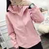 Ropa Nueva de Otoño e Invierno para la Temporada Alta Mujer Chaqueta Tres en Uno Desmontable de Terciopelo Engrosada Cortavientos Impermeable Cálida Hombre Exterior