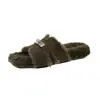 Pantuflas de algodón para exteriores de otoño e invierno, pantuflas peludas para mujer, estilo coreano, antideslizantes, de suela plana, con diseño de una sola tira y hebilla metálica, hechas de material de felpa