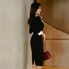 Comércio Exterior Roupas de Primavera Femininas Novo Terno Gola Ponta Costura Preto e Branco Manga Sete Pontos Cintura Apertada Emagrecedor Quadril Vestido