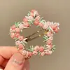 Atmósfera primavera y verano 2025 pinza para el pelo de amor rosa dulce flequillo lateral pinza lateral súper hada bordado horquilla de flor accesorios para el cabello