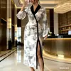 Vestido Nuevo Temu Amazon Transfronterizo con Acabado de Alta Gama, Cuello en V, Moldeador, Estampado Elegante, Abertura, Vestido Sexy de Verano para Mujer