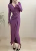 Vestido Elegante Slimming de Gola V Estilo Francês com Amarração na Cintura 2026 Novo Estilo Pura Desejo de Manga Longa Bodycon Que Afina a Cintura Longo