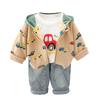 Traje Elegante de Primavera 2025 para Niños y Niñas, Nueva Moda de Primavera y Otoño, Conjunto de Tres Piezas con Estampado de Capucha de Coche Rojo para Niños Pequeños y Medianos