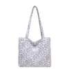 Bolsa tote transfronteiriça moderna e doce para mulheres, nova coleção outono 2026, estampa floral, bolsa de ombro de luxo leve, bolsa versátil de ombro