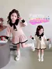 Vestido de Tricô Estilo Academia para Meninas Primavera e Outono Novo Estilo Vestido Estiloso para Bebê Menina Vestido Plissado de Lã Infantil