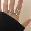 Dulce Cool Cool Cool Cool Personalidad Irregular Hueco Anillo de Superficie Curvada Pareja Diseño Nicho Anillo de Metal de Alta Textura Anillo Anillo Anillo