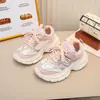 Esportes ao Ar Livre para Crianças 2026 Primavera/Outono Novo Malha Casual Estilo Coreano Moda Versátil Meninos e Meninas Tendência Tênis Pai